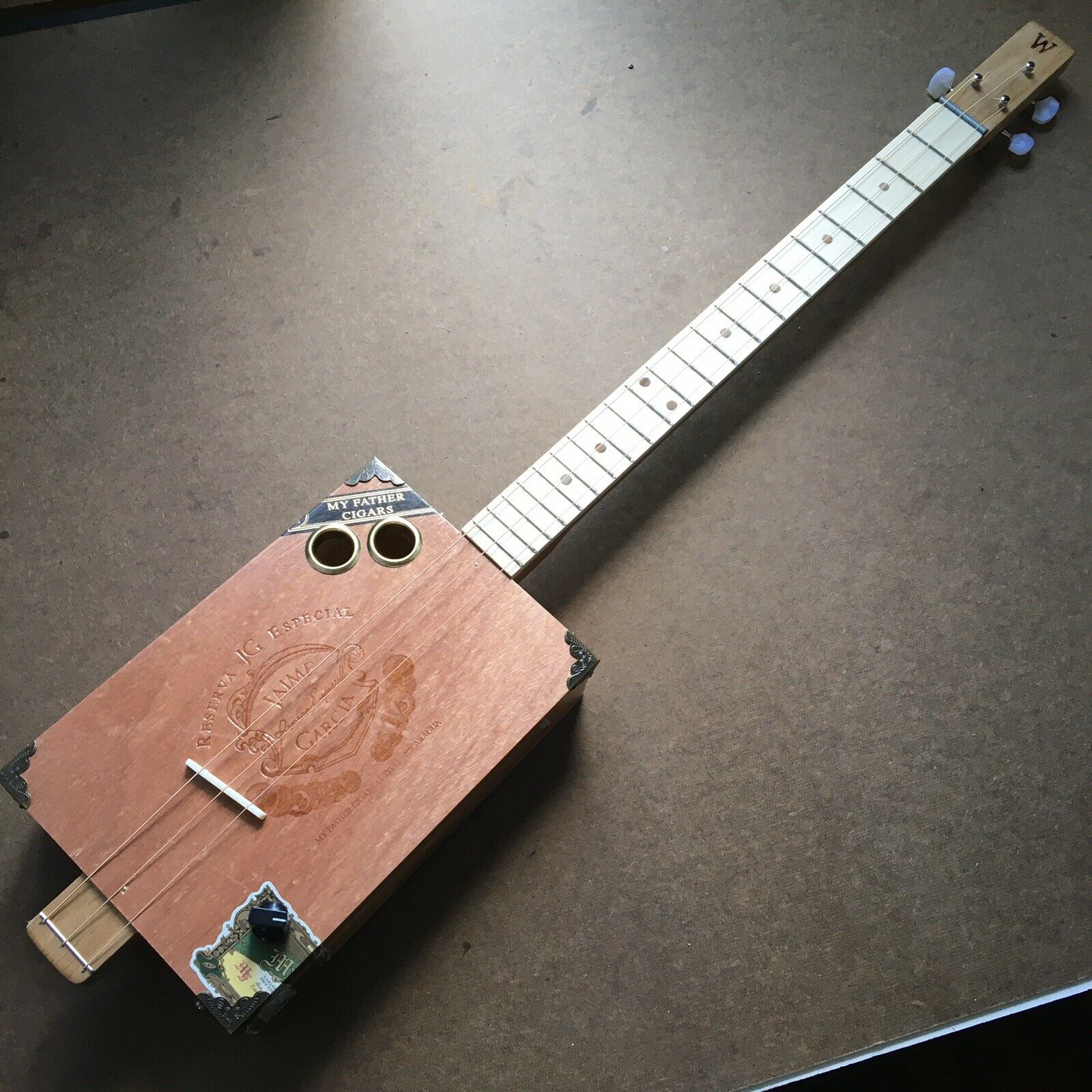 Weeklyhouse Cigar Box Guitar Acoustic Electric 3 String  Watch A Video Demo C2